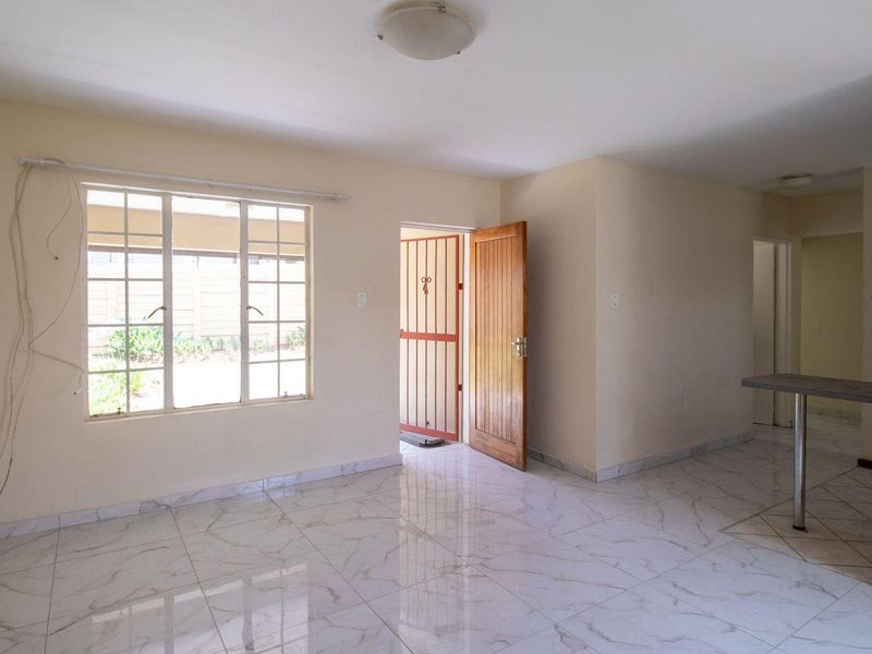 Modern ground floor two-bedroom apartment for sale. - Photo 8