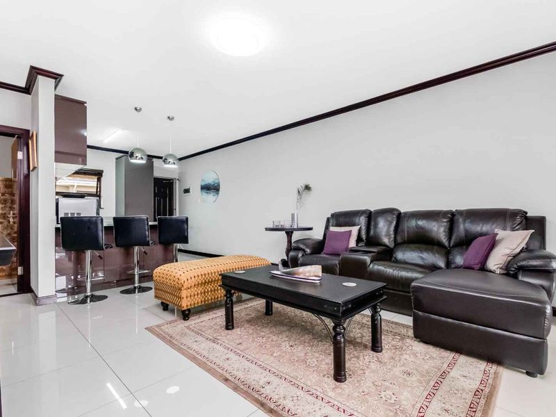 Modern 2 Bedroom, 2 Bathroom Apartment For Sale In Broadacres - Photo 3