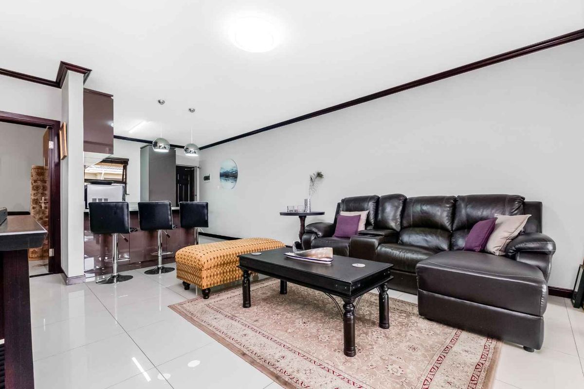 Modern 2 Bedroom, 2 Bathroom Apartment For Sale In Broadacres - Photo 3