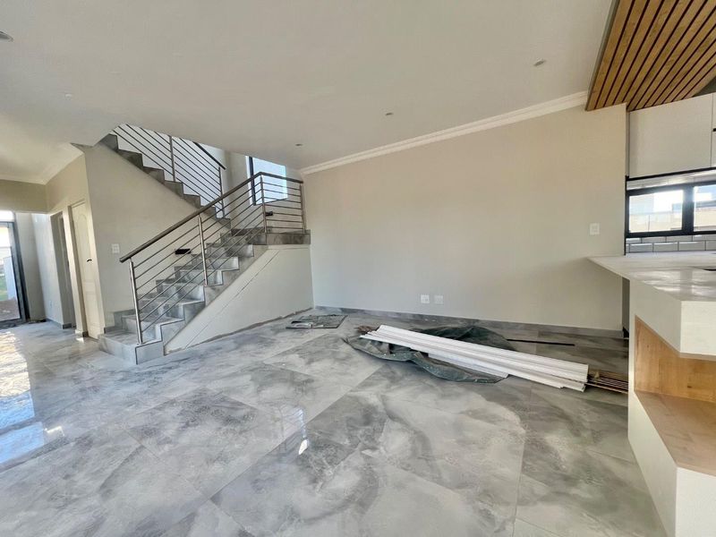 Modern Off-Plan 3-Bedroom Home with Study & 3 Balconies - Photo 5