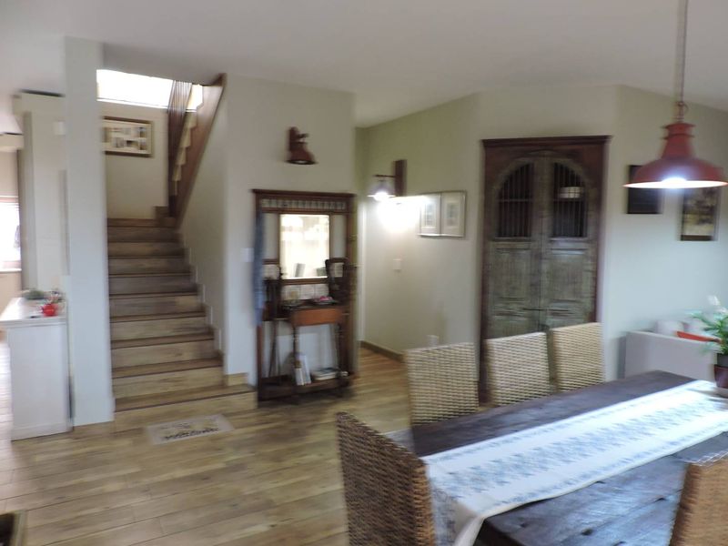 FOR SALE - TRIPLE-STOREY WATERFRONT HOME IN SWAKOPMUND WITH 4 LUXURIOUS EN-SUITE BEDROOM - Photo 7