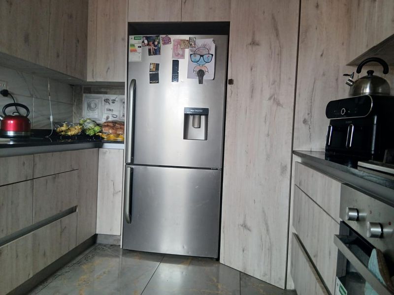 Family Home For Sale with Solar - Photo 8