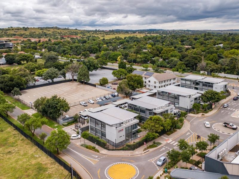 Upgrade Your HQ: Prime 230m2 
Fitted Modern Office Suite - Photo 7