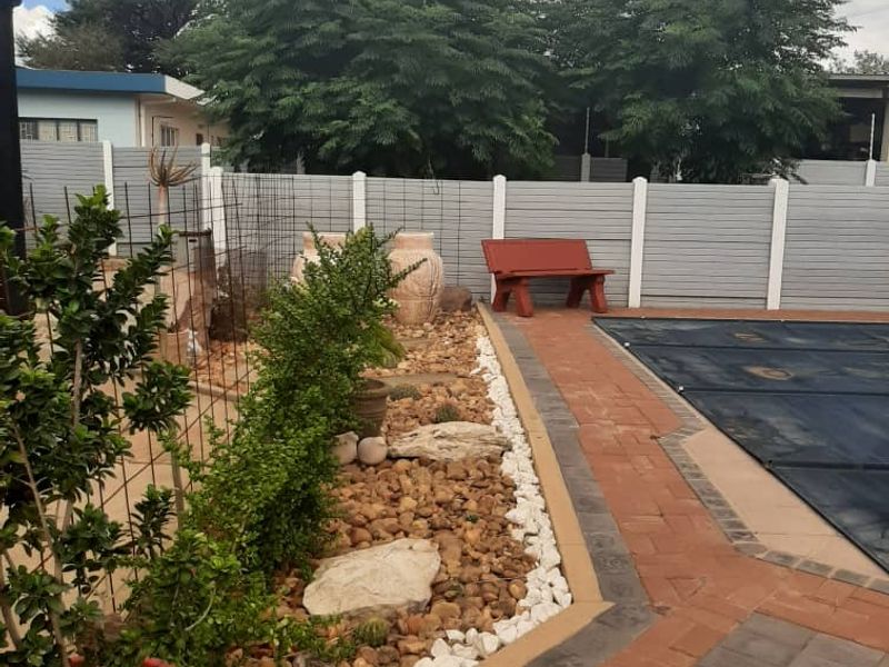 BEAUTIFUL 4 BEDROOM HOUSE FOR SALE IN GOBABIS (NEGOTIOABLE) - Photo 6