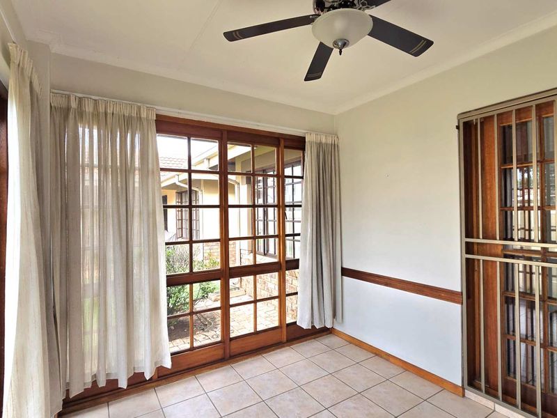 Neat and cozy 2 bedroom retirement home in secure complex in Montana - Photo 7