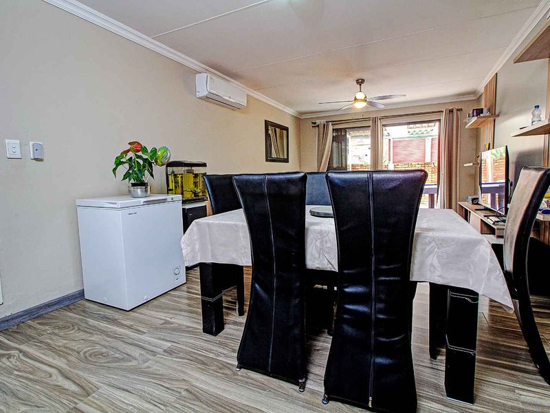 Stunning Townhouse with Solar Pool & Patio Bliss! - Photo 6