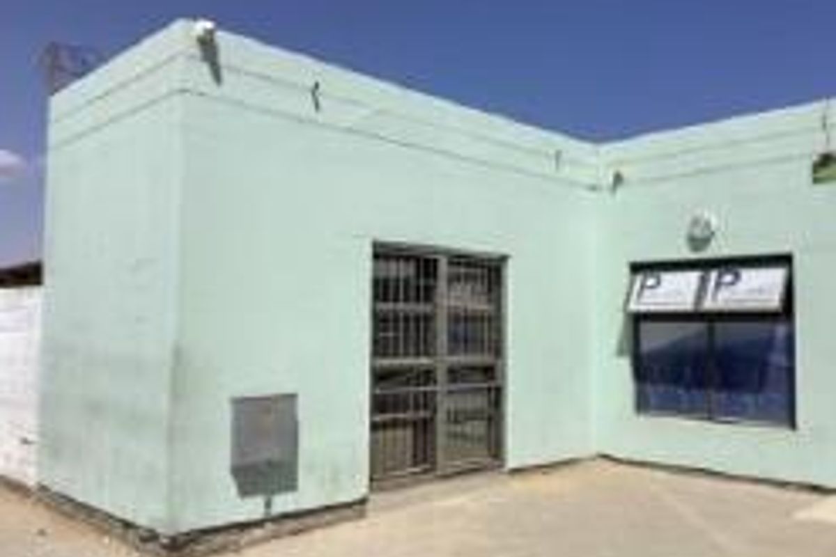 Business property - Walvis Bay, Kuisebmond for sale - Photo 2