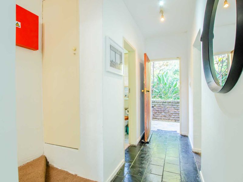 3 Bedroom 1.5 1 Garage apartment available for Rental - Photo 6