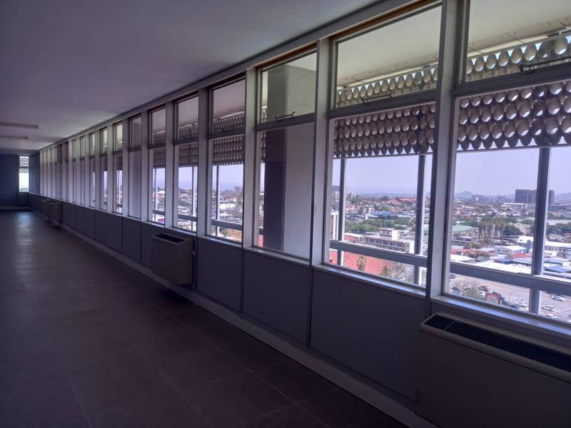 MODERN OFFICE TO LET - WNK CBD OFF CENTRE - Photo 3