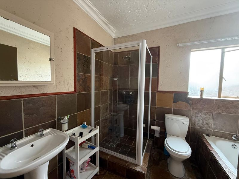 Where Space, Security & Location Come Together - Photo 9