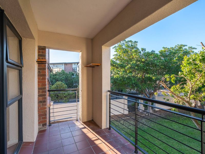 Stunning Apartment in Ascot Grove - Photo 9