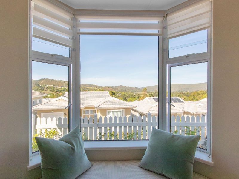 Sophisticated Simplex Living in an Exclusive Lifestyle Estate - Photo 4