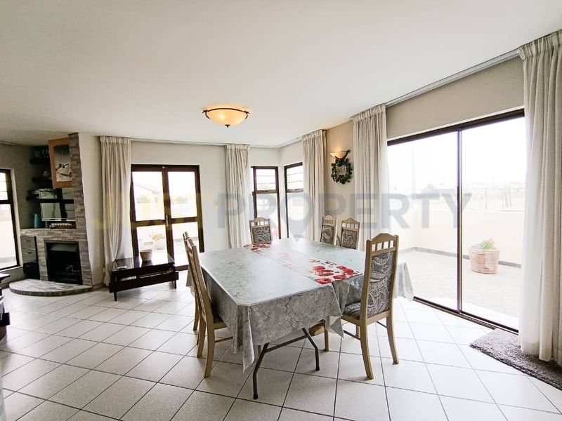 Luxury Townhouse CBD - Photo 4