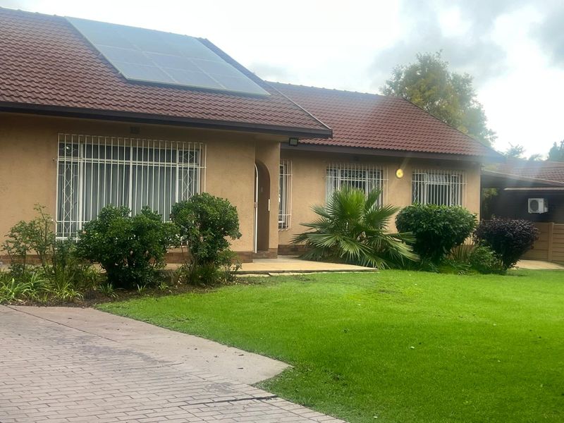 Great appeal just like the name of this street. Home sweet home - Photo 2