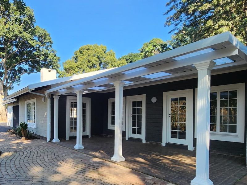 Fully Renovated, Modern Home in Exclusive Complex of only 3 Units, in the Heart of Kloof! - Photo 1
