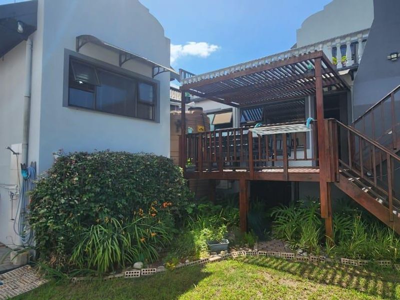 MASTERPIECE FOR STYLISH COMFORTABLE LIVING AND ENTERTAINING - Photo 4