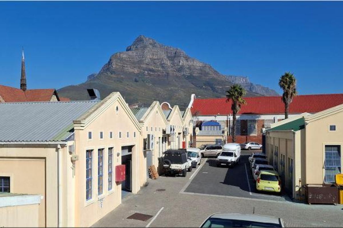 193m2 TO LET HIGHLY VISIBLE, DRIVE-IN ACCESS : RETAIL / OFFICE / WAREHOUSE / - Photo 5