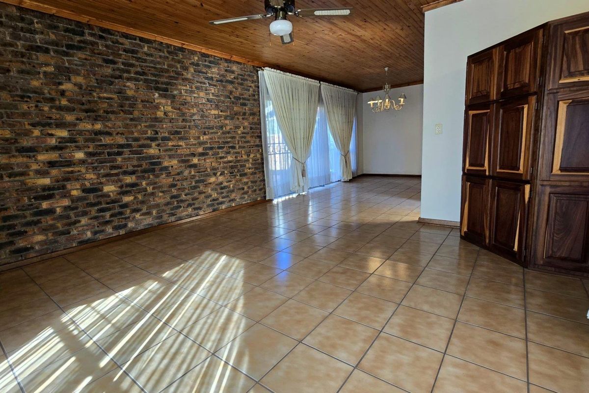 2 Bedroom Townhouse for sale in Brackenhurst - Photo 5