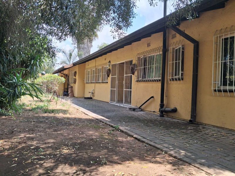 3 Bedroom House For Sale in Vanderbijlpark SW1 - Photo 2