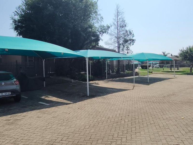 Sought After Complex Offers Neat 2 Bedroom Simplex - Photo 9