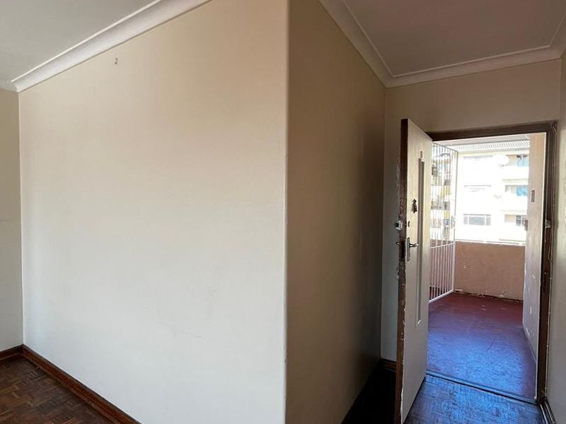 2 Bedroom Apartment in the heart of North End - Photo 6