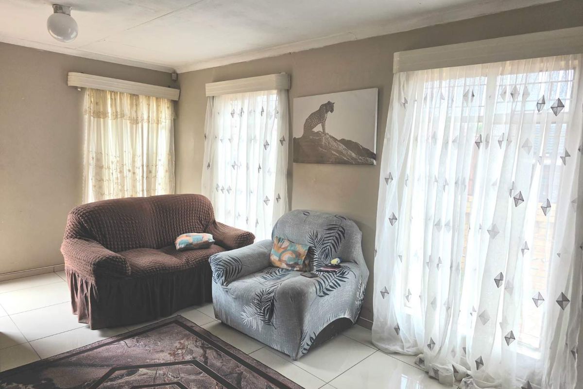 3 Bedrooms For sale - Photo 5