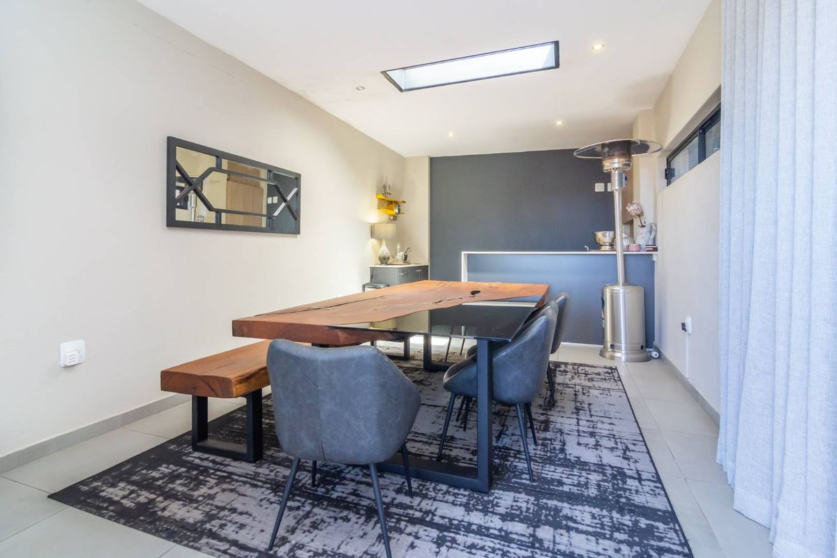 Luxury living with panoramic views `and versatile spaces - Photo 2