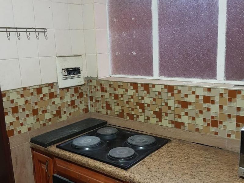 Apartment for Sale in Sunnyside - Photo 4