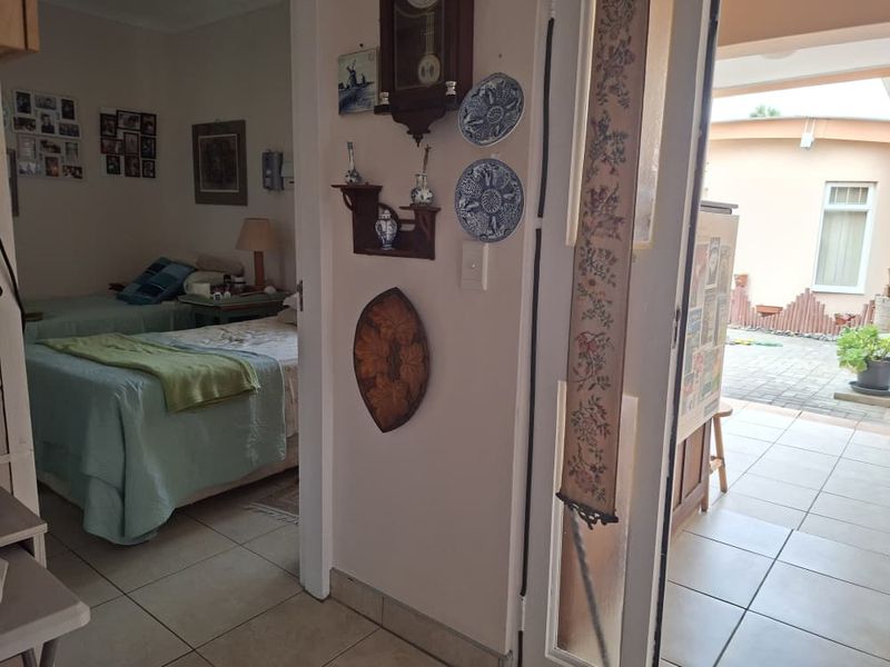 Charming 1-bedroom retirement unit for sale - Photo 7