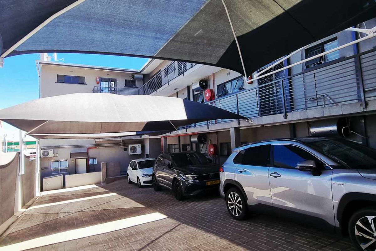 Klein Windhoek 2 bedroom apartment - Photo 2