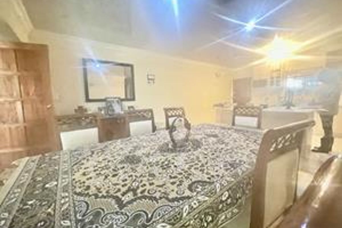 Prime Location! Cozy Home Near Shops & Major Routes - Photo 5