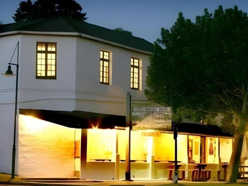 Pig and Whistle Inn – South Africa’s Oldest Continuously Licensed Pub for Sale - Photo 10