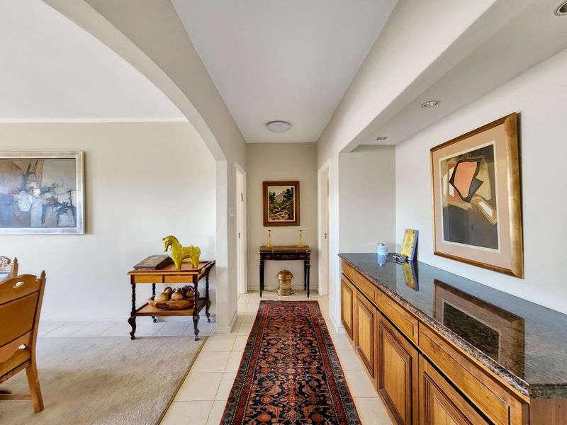 SPACIOUS APARTMENT - Photo 6