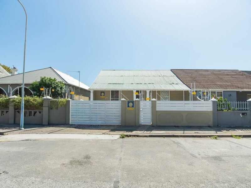 3 Bed house for sale In St Phillips Street Richmond Hill - Photo 1