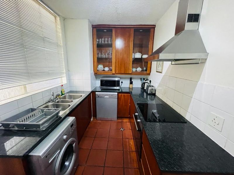 2 bedroom, 2 bathroom, Apartment for rent in Heart of Sandton - Photo 4