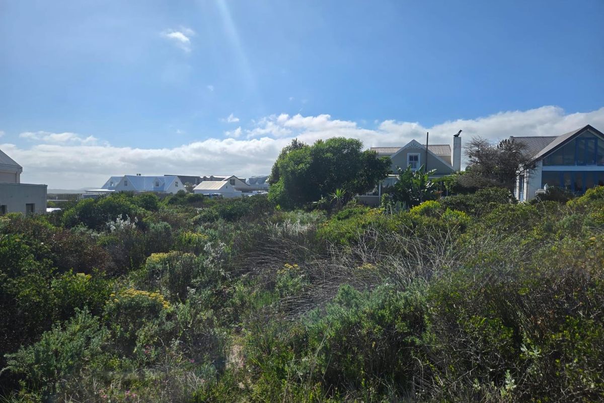One of the Last Seaside Erfs in Secure Grotto Bay - Photo 2