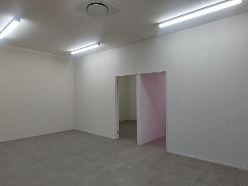 Office space to let central town - Photo 5