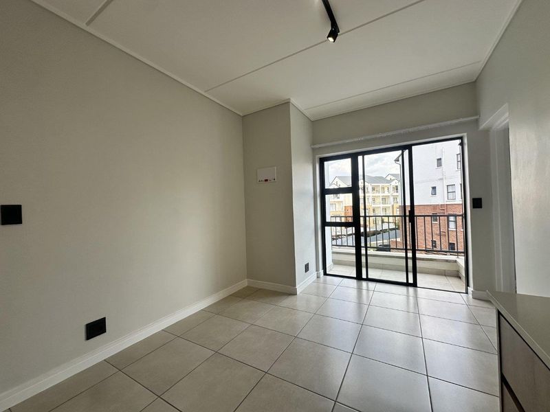 LOVELY ONE BEDROOM APARTMENT FOR RENT IN THE REID - Photo 4