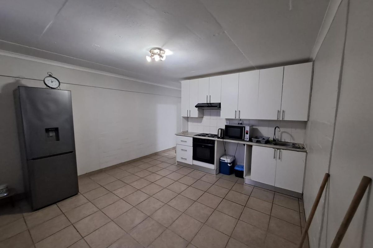 Secure & Convenient One-Bedroom Apartment in Grand Central Apartments - Photo 5