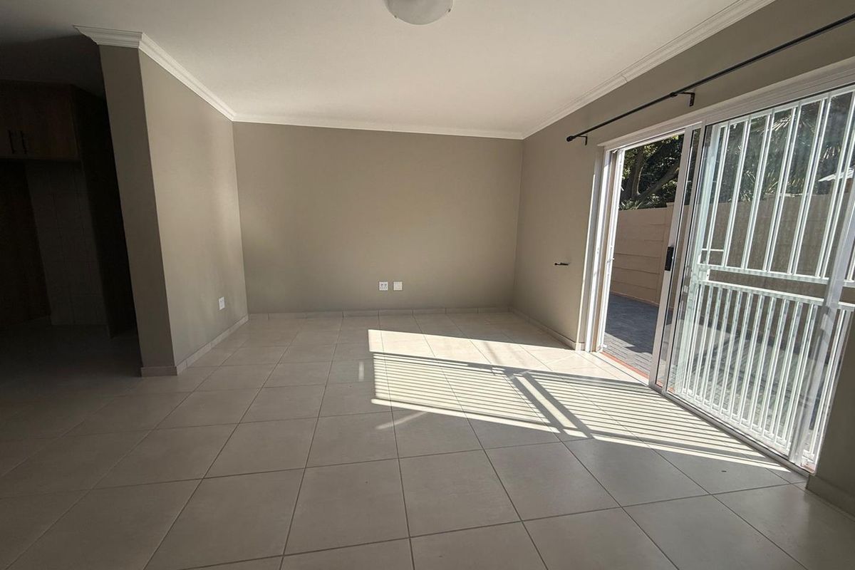 3 Bed, 1 bath  house in Villieria - Photo 4