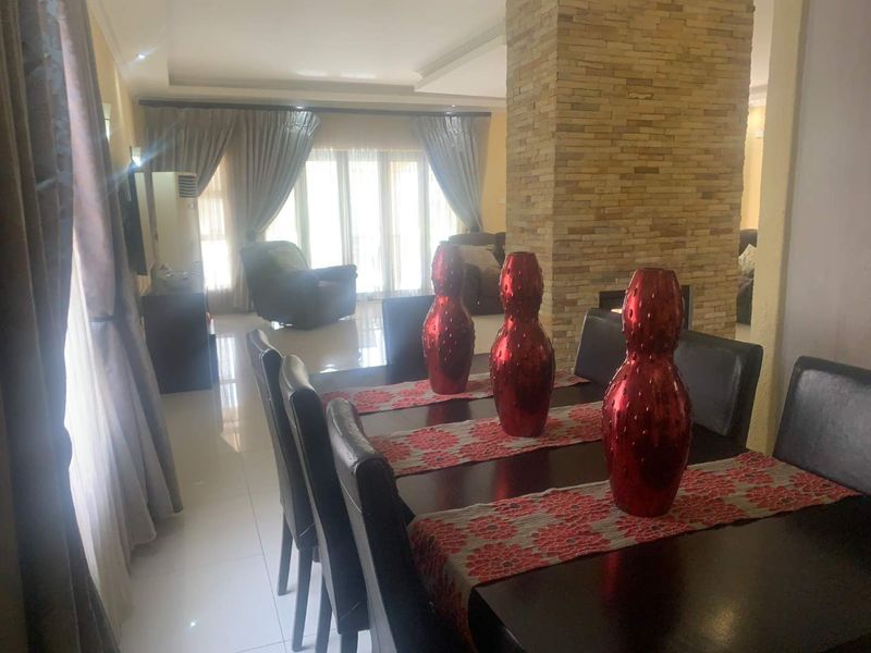 Executive Living. Prestige Address. Exceptional Investment. - Photo 8