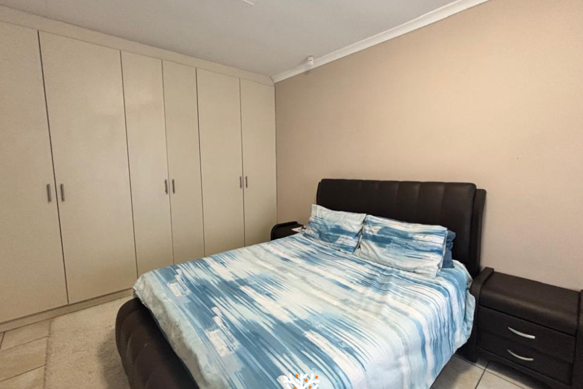 Duplex For Sale in Rocky Crest | N$1.85m - Photo 5