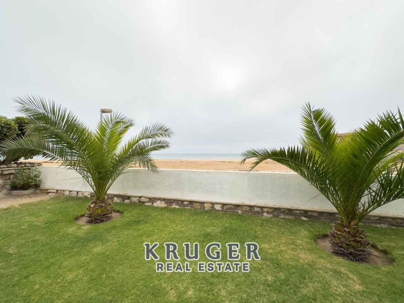 Beach-front opportunity - Photo 3