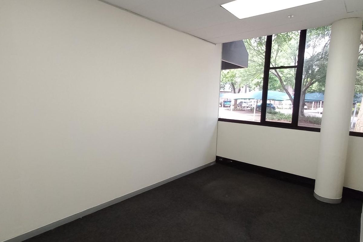 787m2 Industrial Warehouse To Let in Isando Business Park | Isando - Photo 4