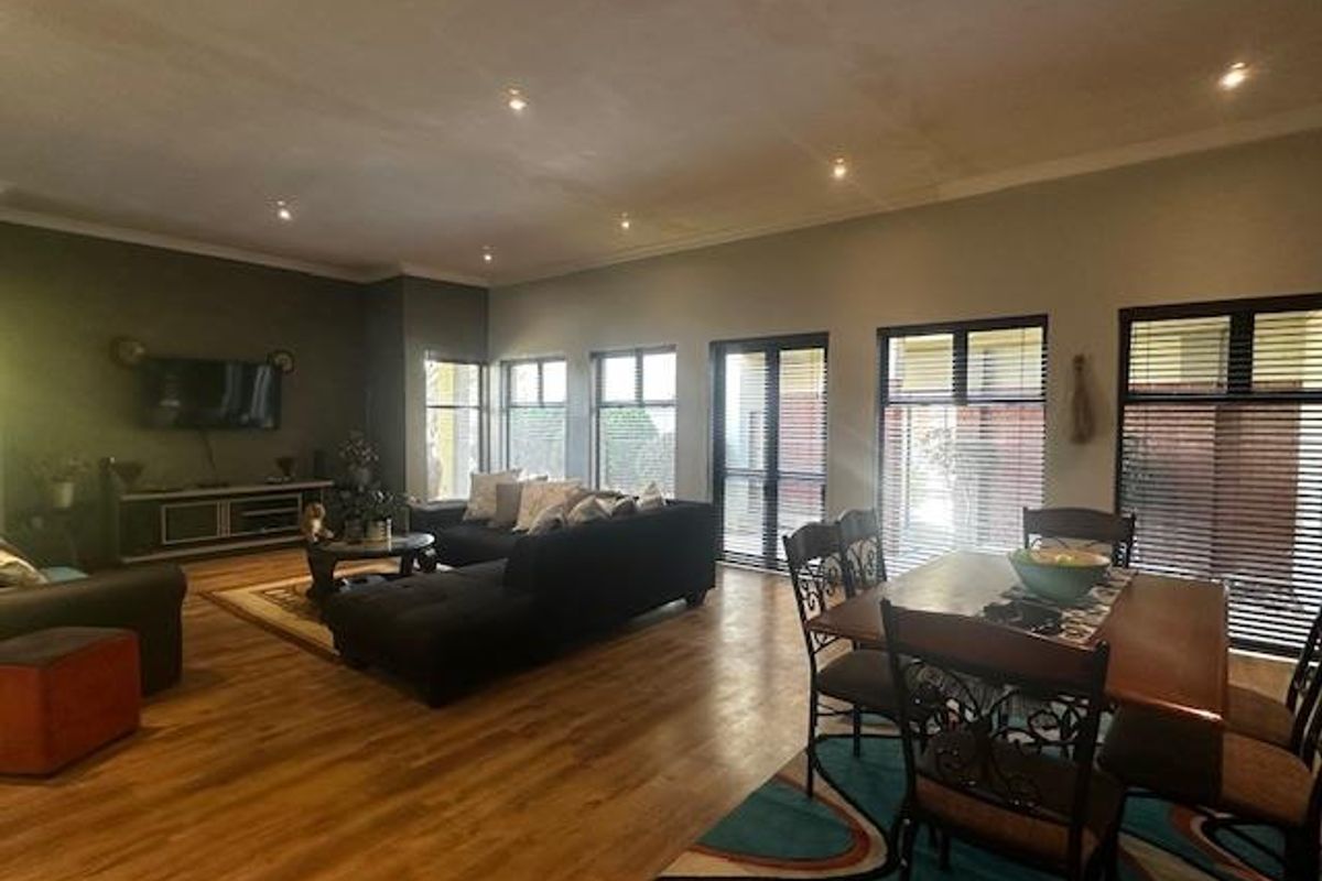 Your forever home is waiting – and it’s spectacular - Photo 4