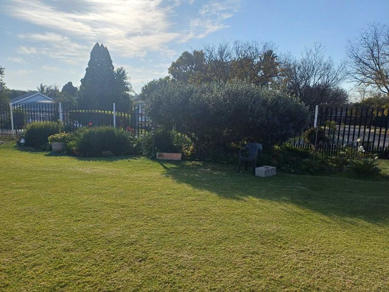 Exceptional neat well maintained Property - Photo 7