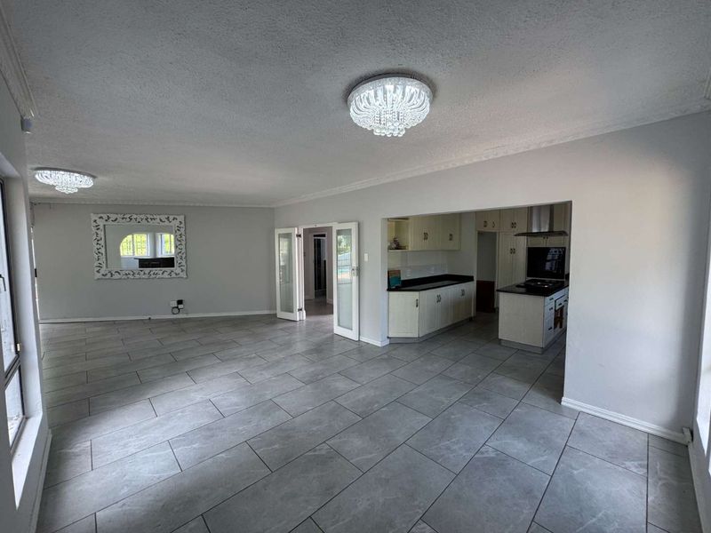 Hendra Estates - Stunning 5 Bedroom Home For Rent In Umhlanga Rocks - Photo 5