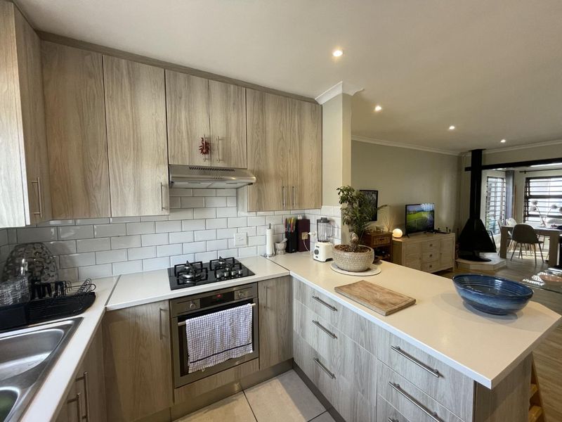 Renovated 3-Bed Home in Safe, Family-Friendly Neighborhood - Photo 8