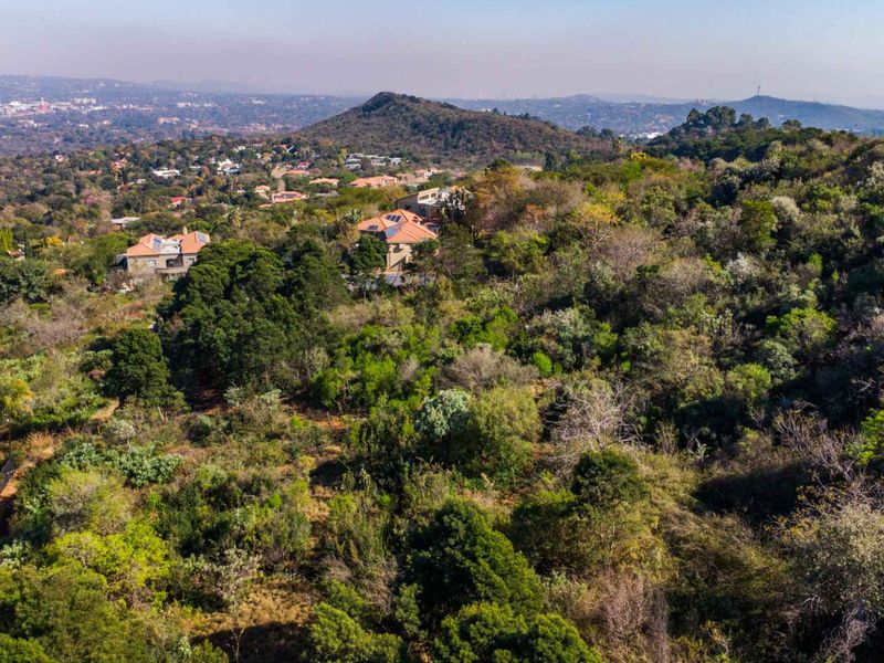 Prime Vacant Stand in Prestigious Estate with Spectacular Views - Photo 9