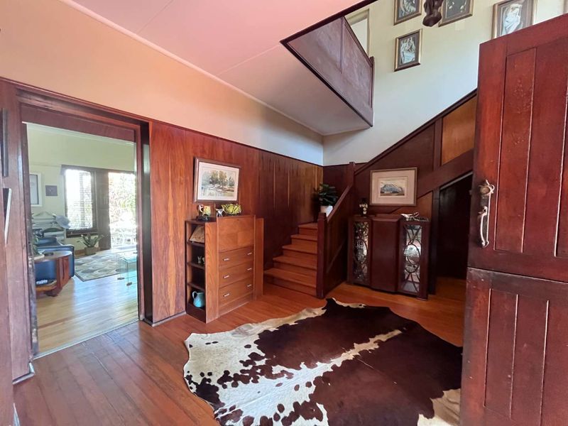 Hendra - Elegant Colonial Home Offering Space, Style & Versatile Living in Prime Durban North - Photo 6